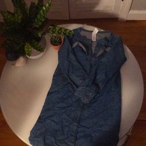 Denim Childers dress button up 🦋